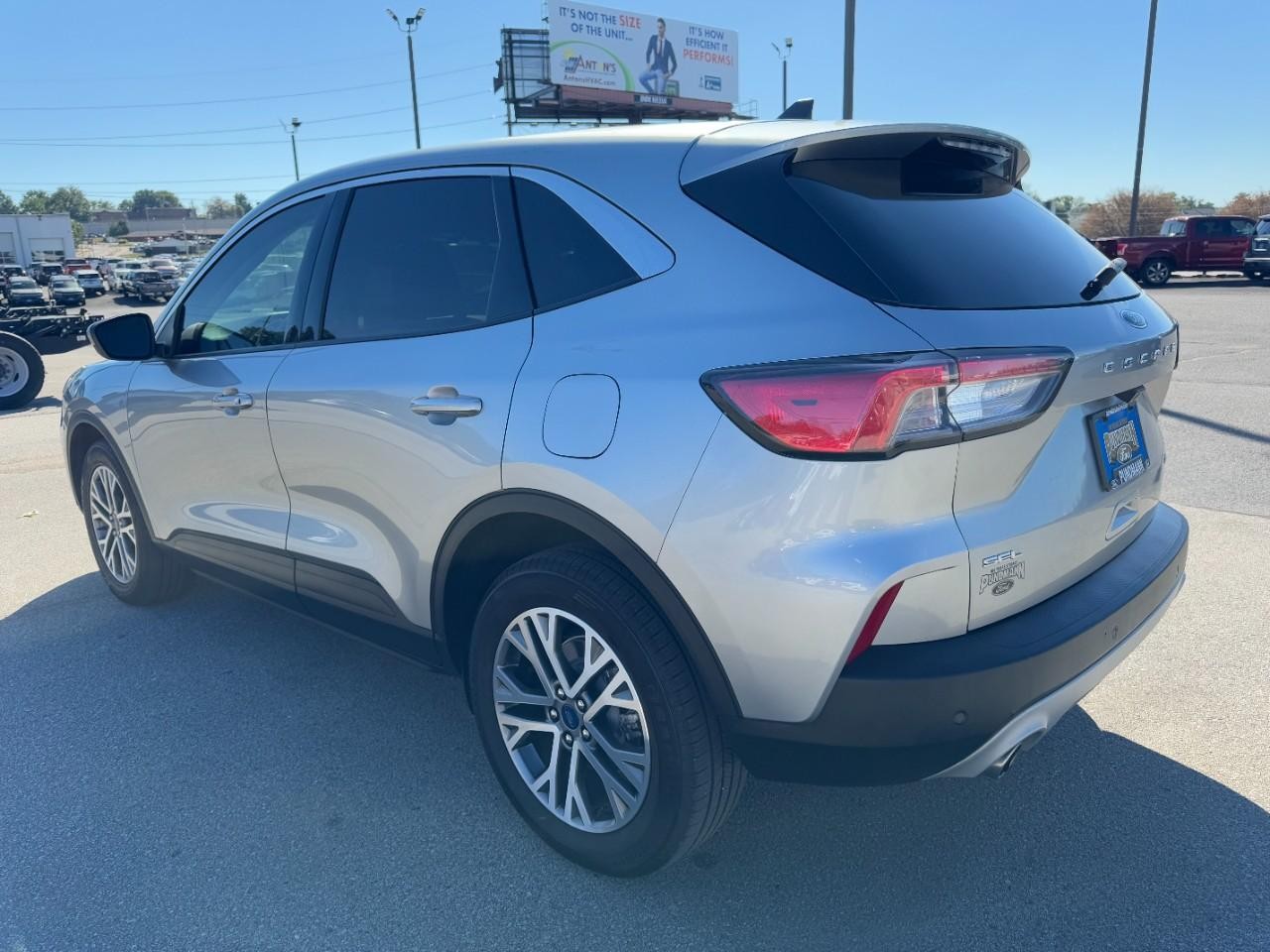 2022 Ford Escape SEL photo 4