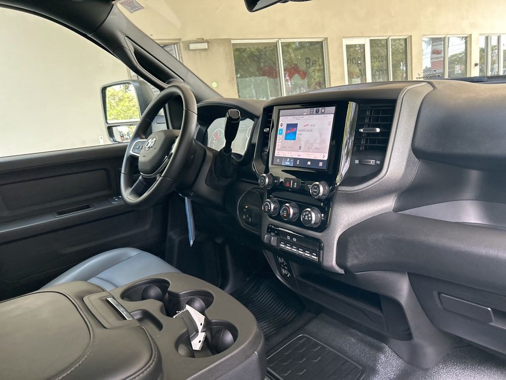 2025 Ram 4500 Tradesman photo 19