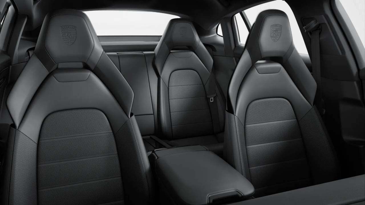 2026 Porsche Panamera E-Hybrid 4 photo 9