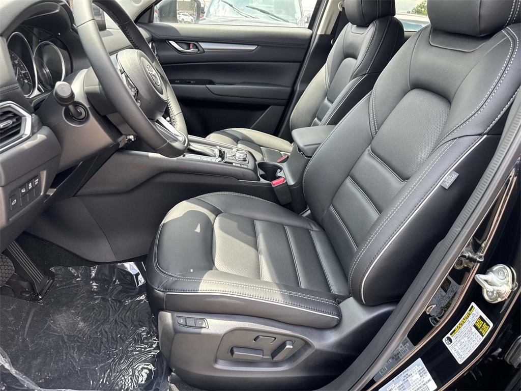 2025 Mazda CX-5 2.5 S Preferred photo 10