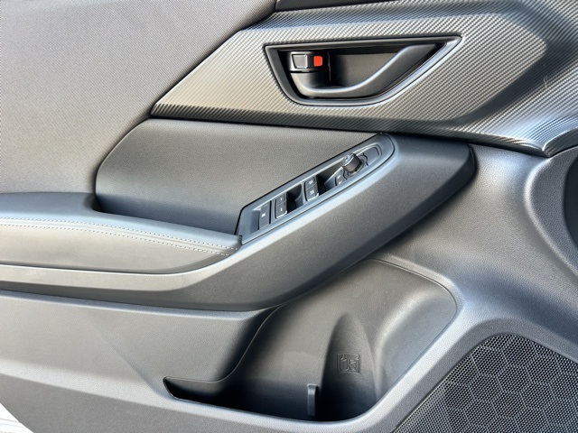 2025 Subaru Crosstrek Premium photo 13