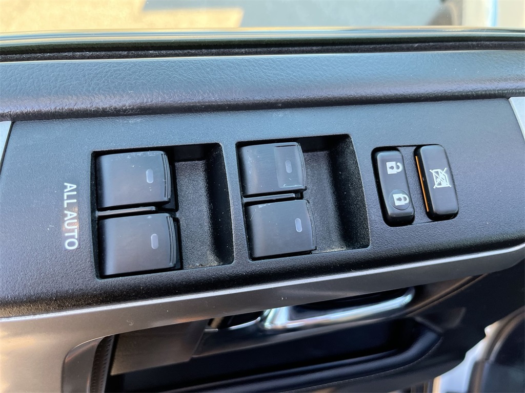 2022 Toyota 4Runner SR5 Premium photo 24