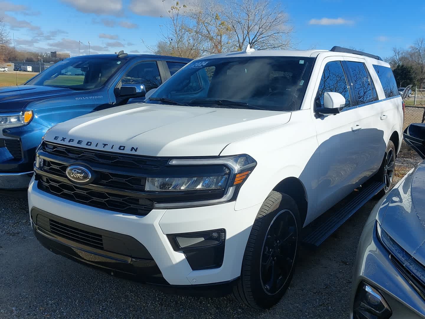 2024 Ford Expedition MAX Limited photo 3