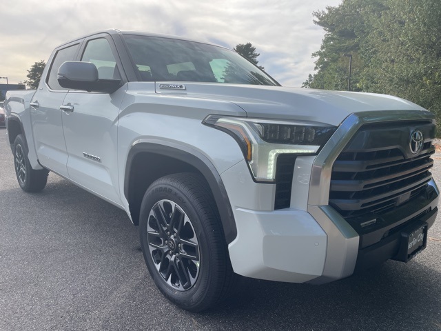 2026 Toyota Tundra Limited CrewMax photo 3