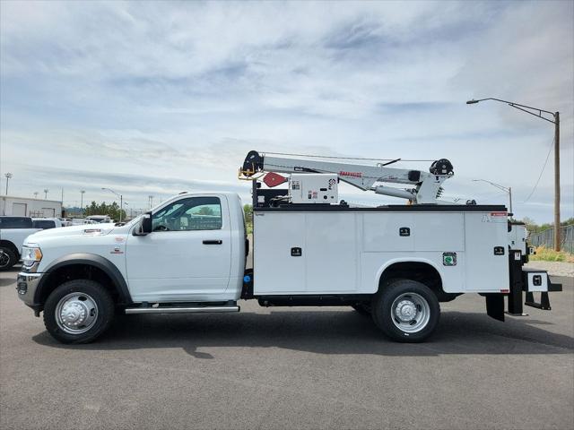 2024 Ram 5500 Tradesman photo 3