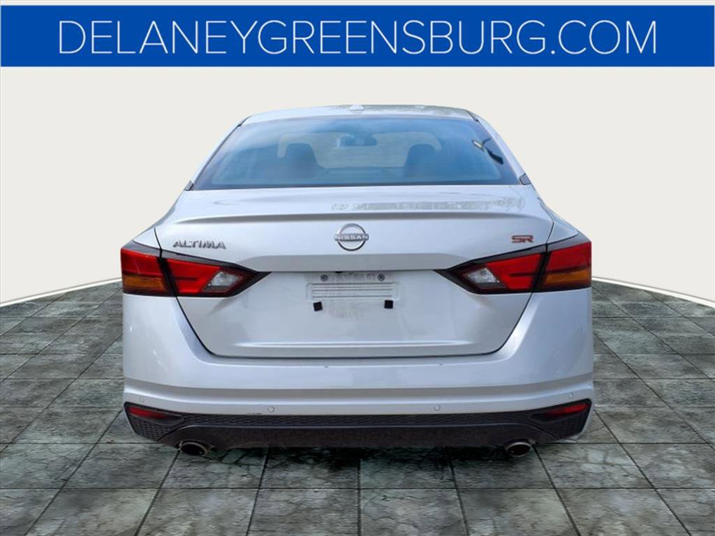 2023 Nissan Altima 2.5 SR photo 4