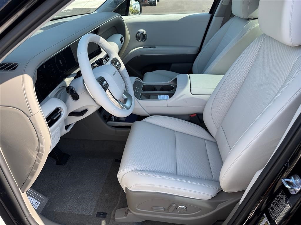 2026 Hyundai Palisade Limited photo 4