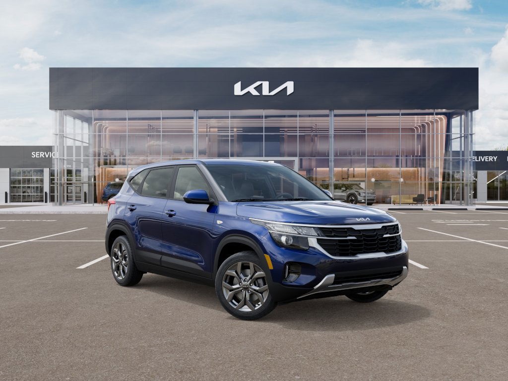 2026 Kia Seltos LX photo 7