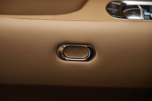 2025 Genesis G90 3.5T AWD photo 16