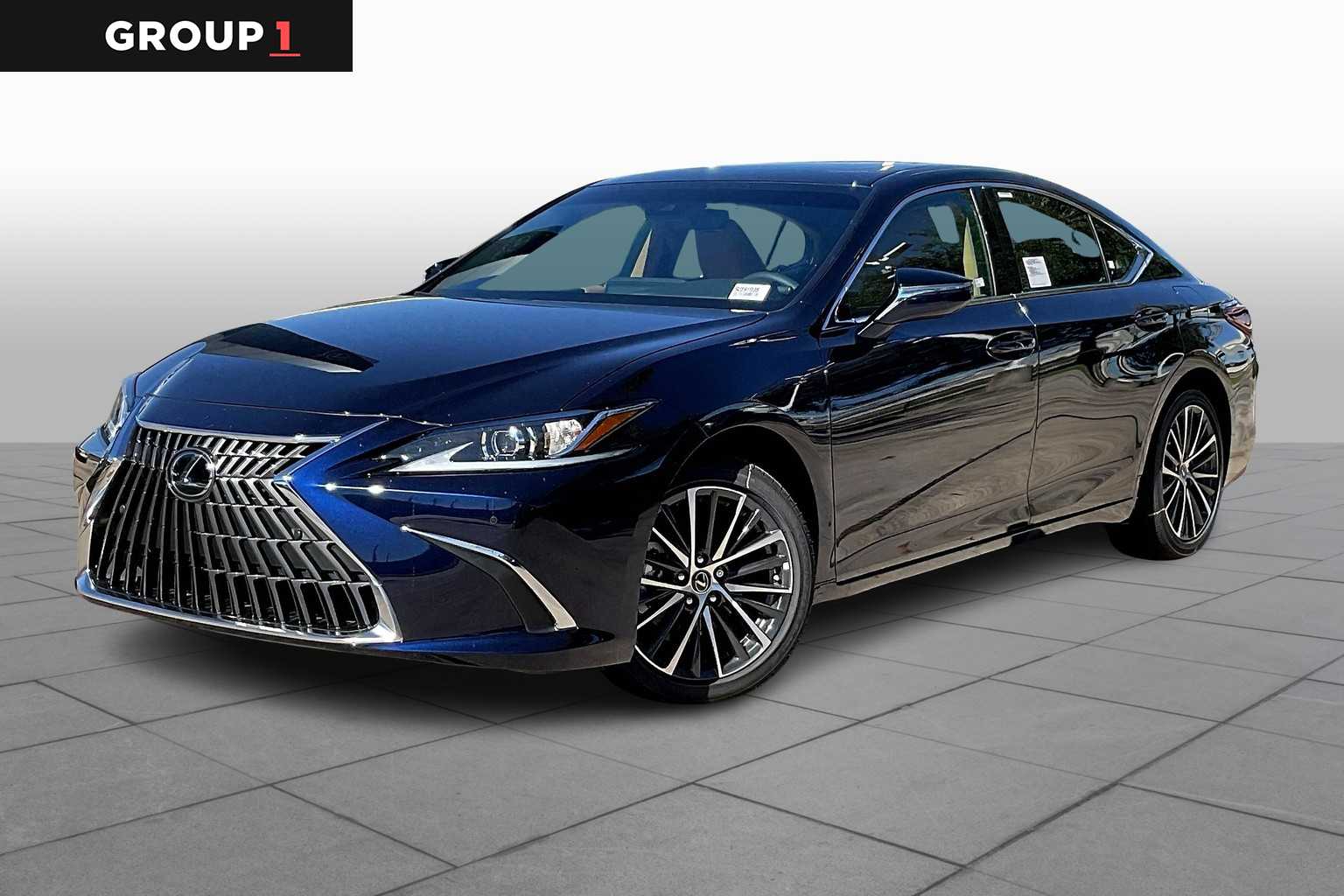 2025 Lexus ES 350's photo