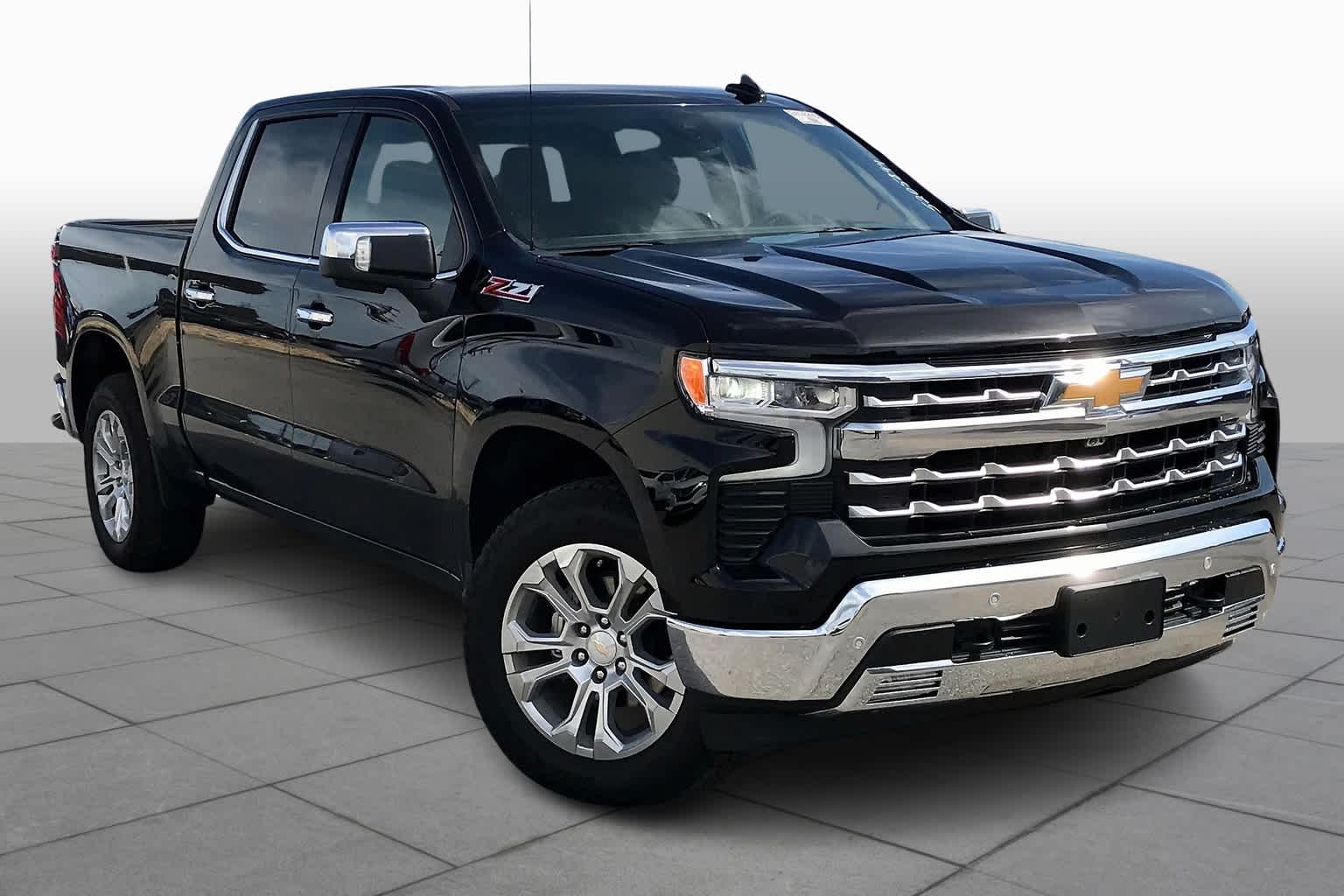 2024 Chevrolet Silverado 1500 LTZ photo 3