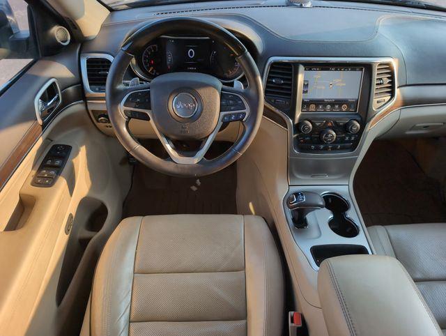 2014 Jeep Grand Cherokee Overland photo 22