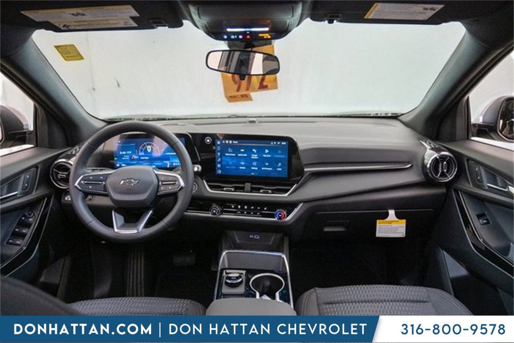 2026 Chevrolet Equinox LT photo 3