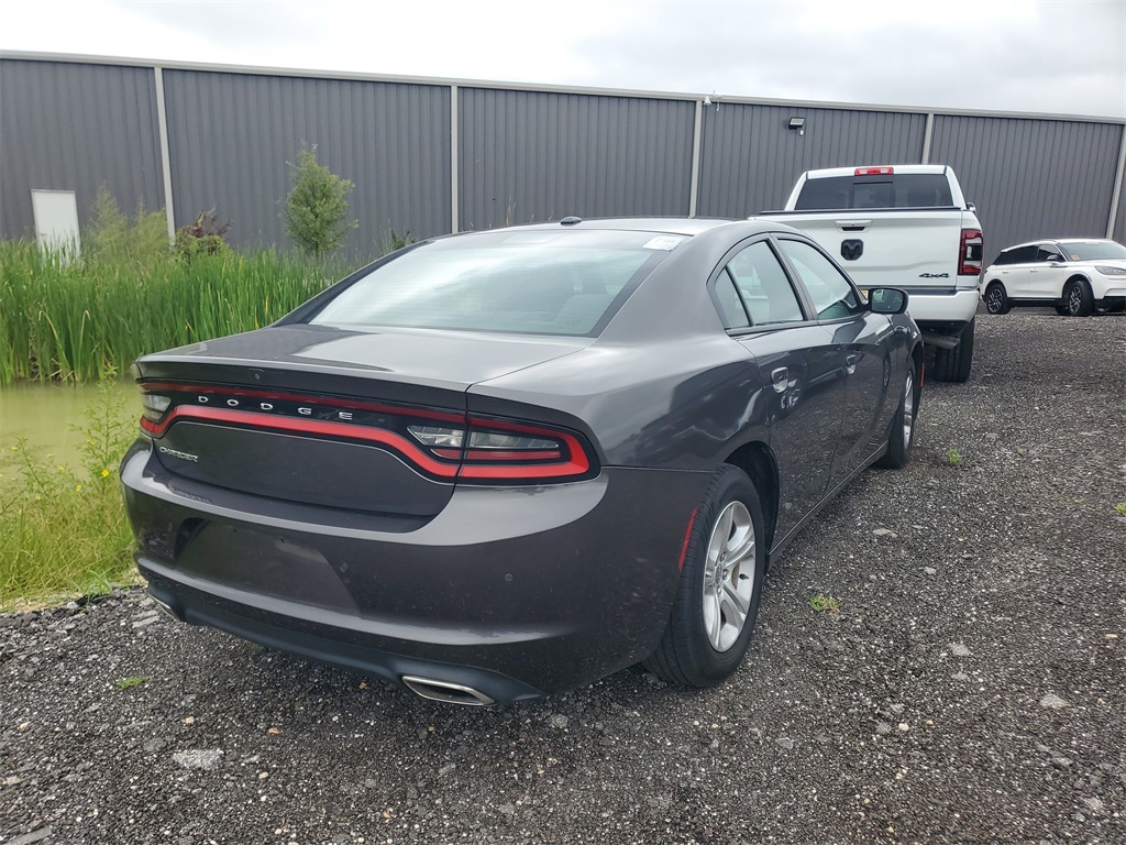 2019 Dodge Charger SXT photo 3