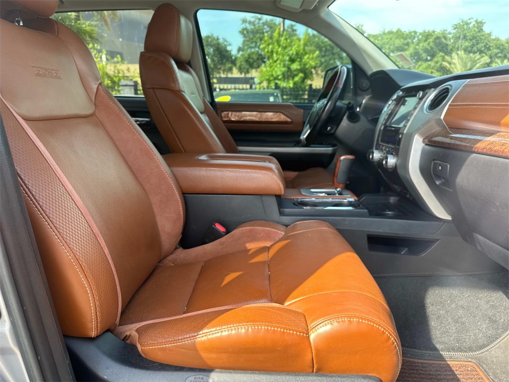 2020 Toyota Tundra Platinum Grade photo 11