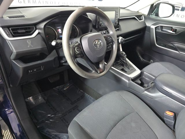 2019 Toyota RAV4 XLE photo 17
