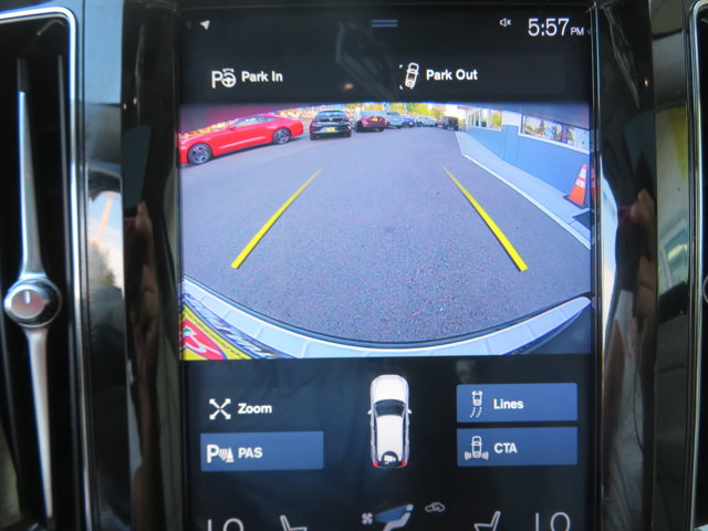 2018 Volvo XC60 Inscription photo 25