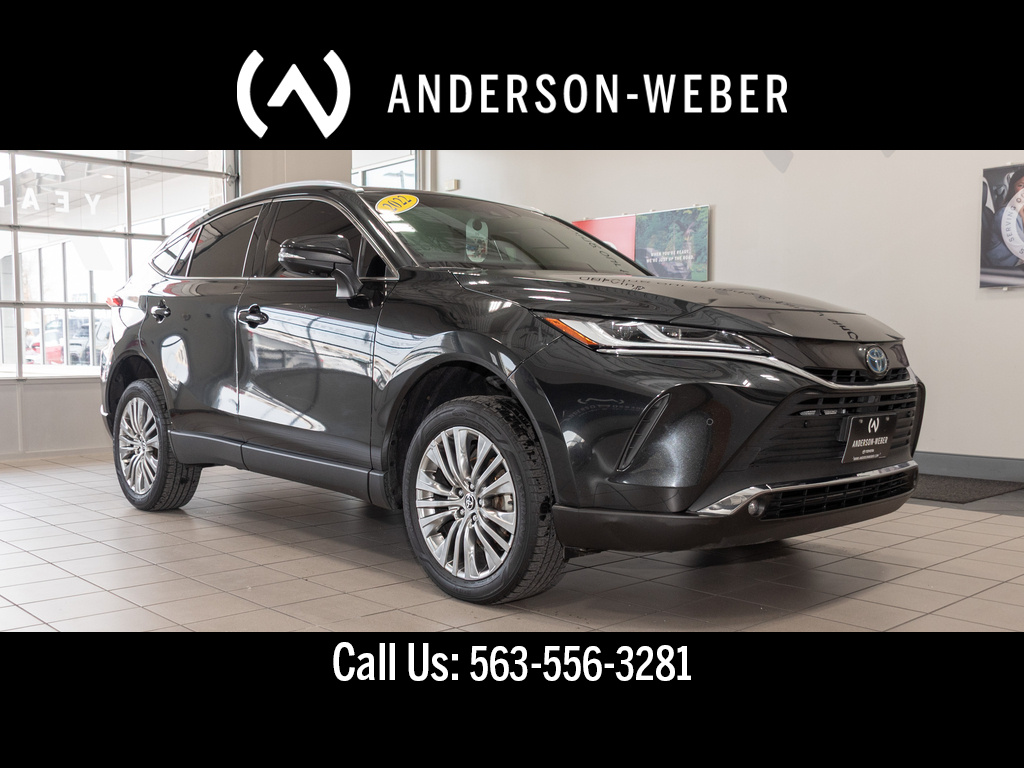 2022 Toyota Venza Limited's photo