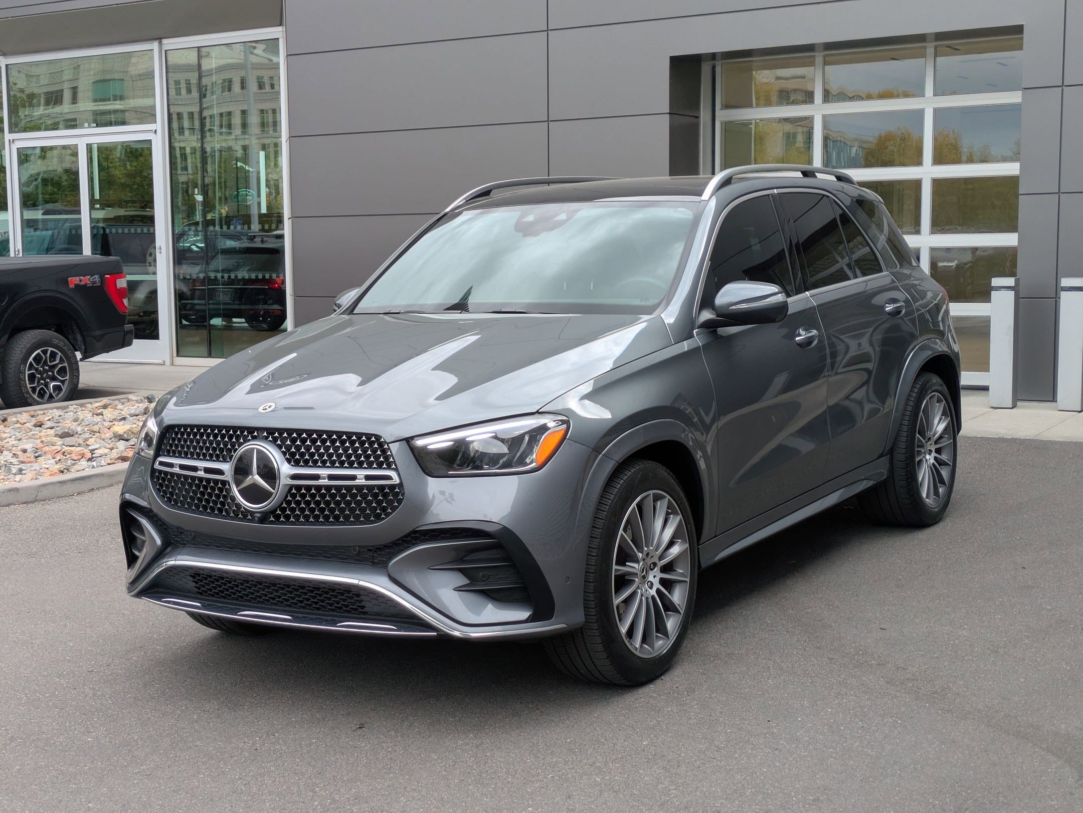 2024 Mercedes Benz GLE 4MATIC photo 8