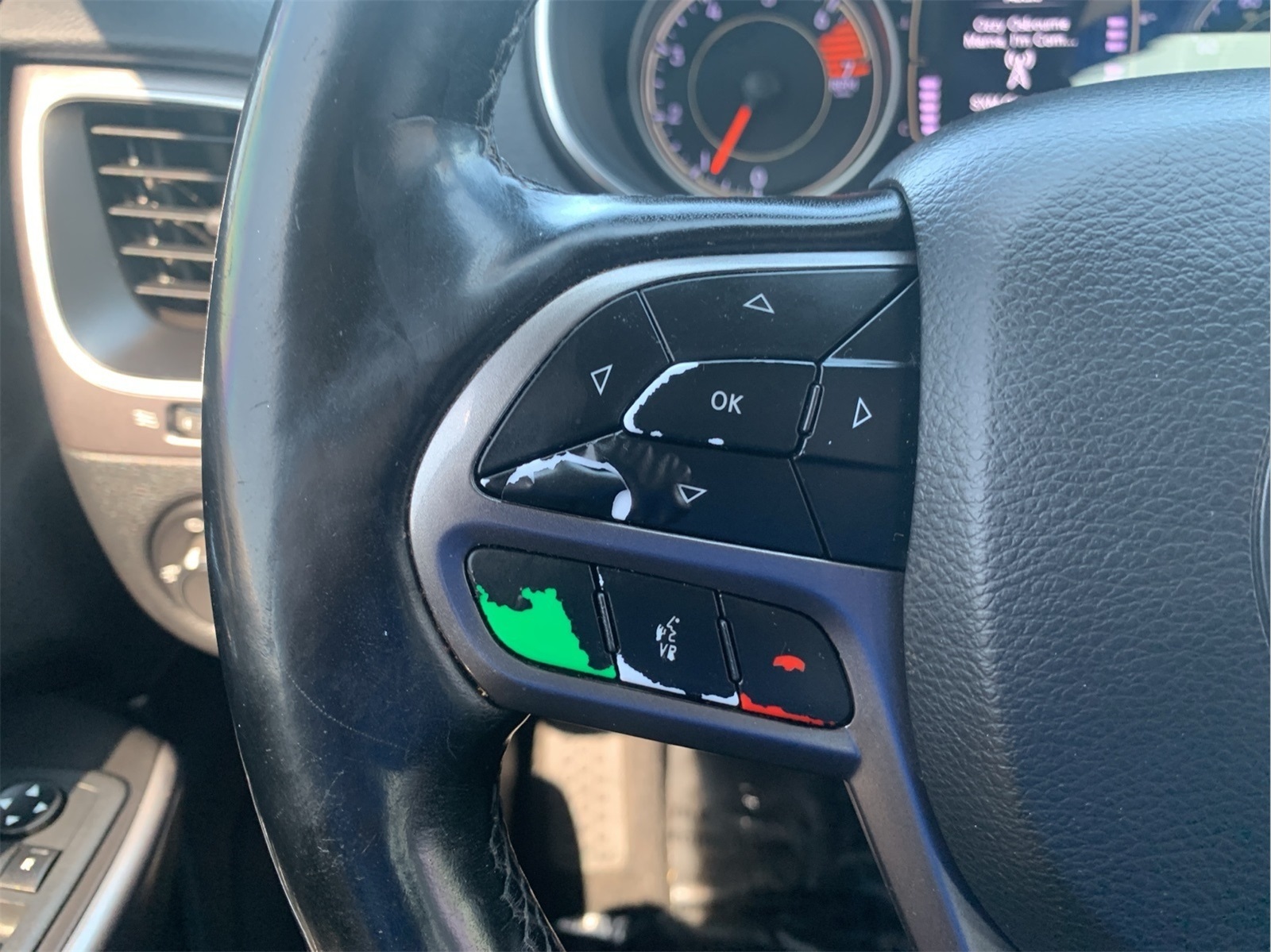 2020 Jeep Cherokee Latitude photo 11