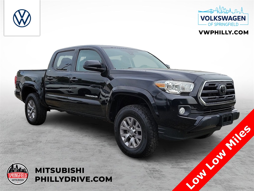 2019 Toyota Tacoma SR5's photo