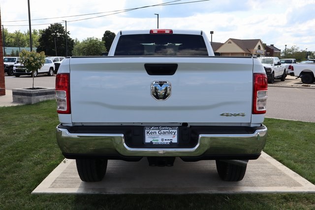 2023 Ram 2500 Tradesman photo 31