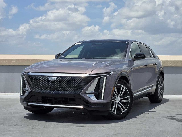 2025 Cadillac LYRIQ Luxury 2