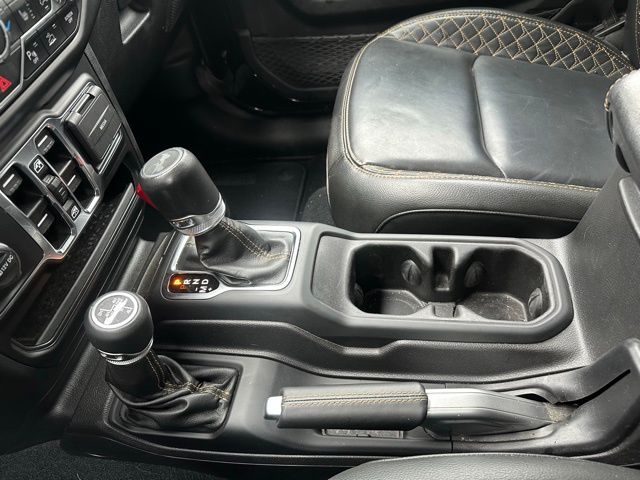 2022 Jeep Wrangler Unlimited Sahara 4xe photo 25