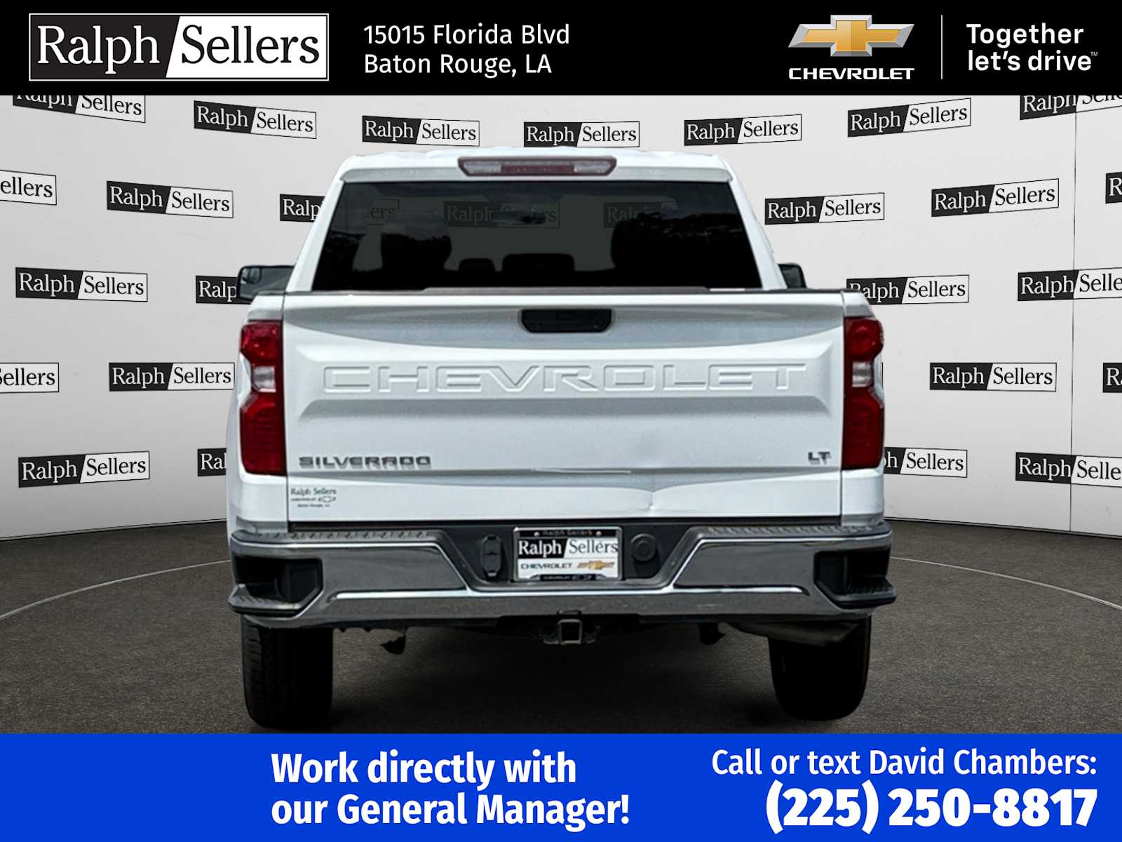 2021 Chevrolet Silverado 1500 LT photo 3