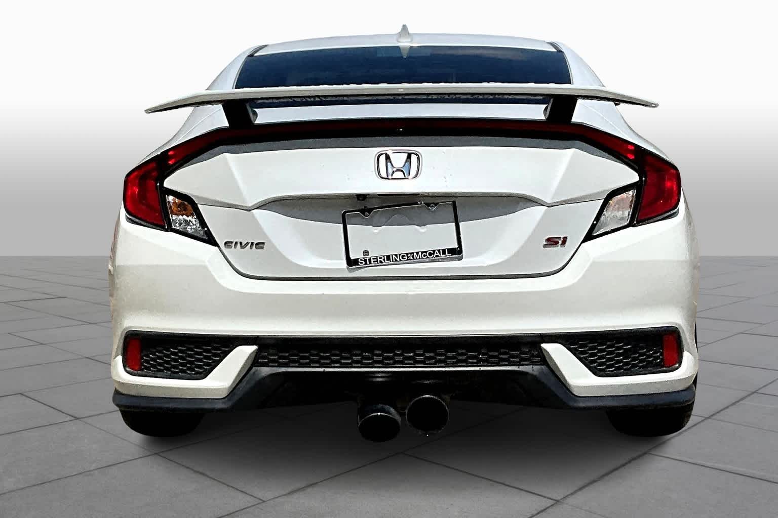 2017 Honda Civic Si photo 4