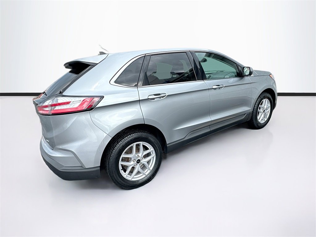2024 Ford Edge SEL photo 4