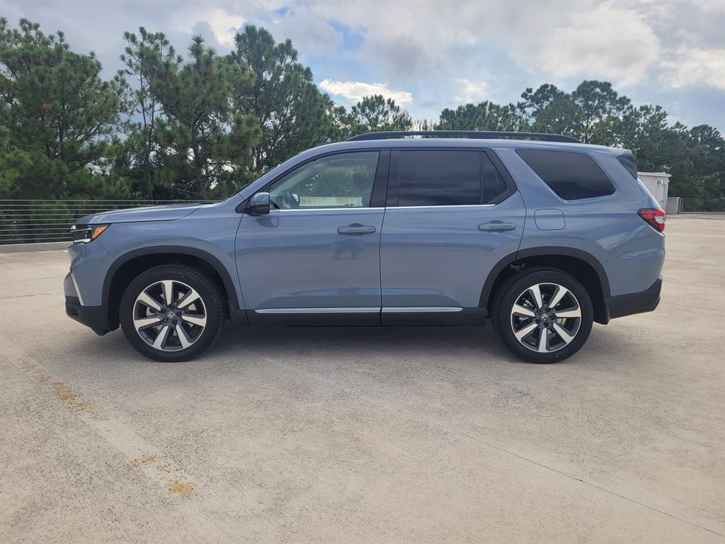 2025 Honda Pilot Touring photo 4
