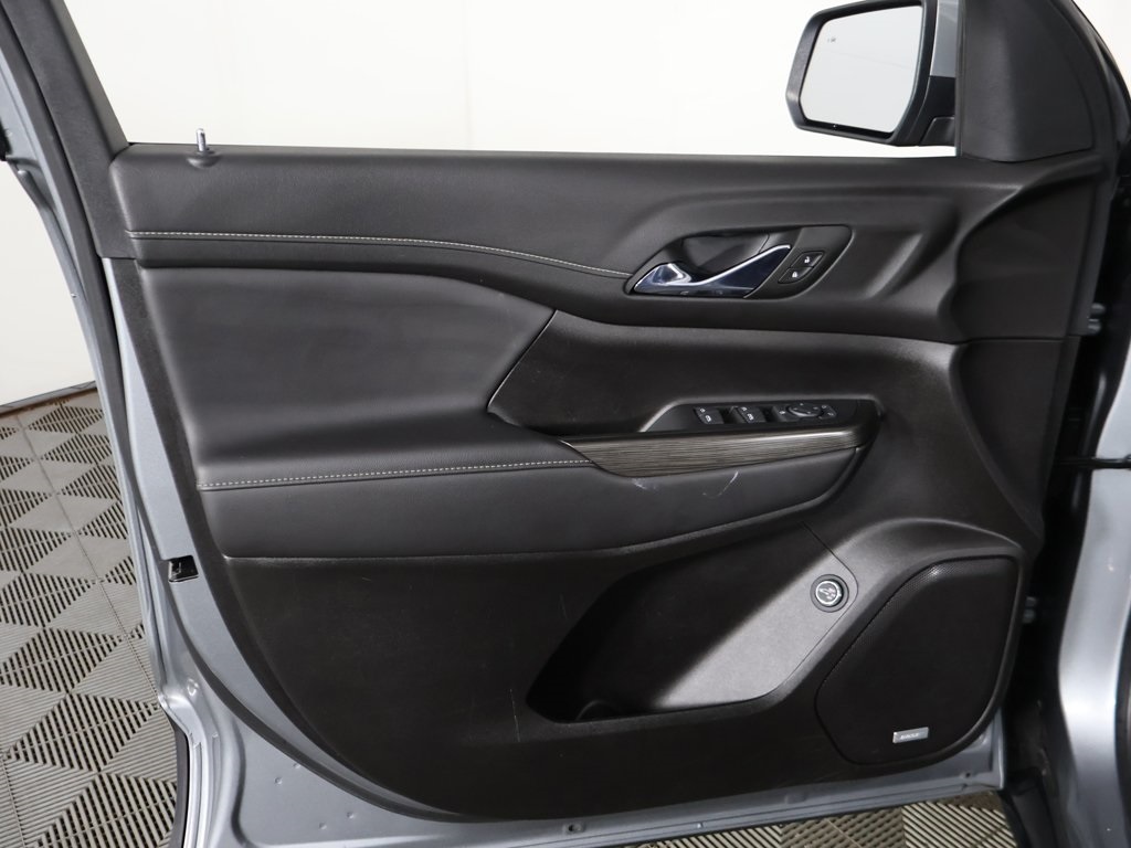 2023 Gmc Acadia SLT photo 24