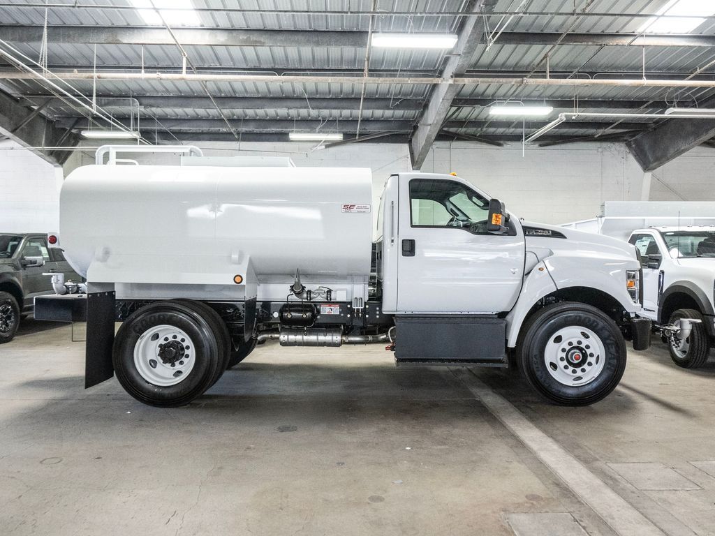 2026 Ford F-750 Base photo 7