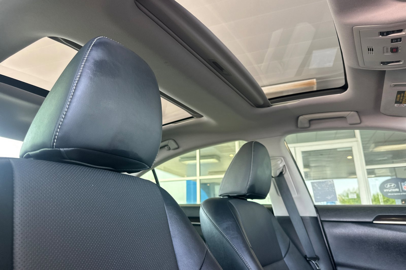2018 Lexus ES 350 photo 16