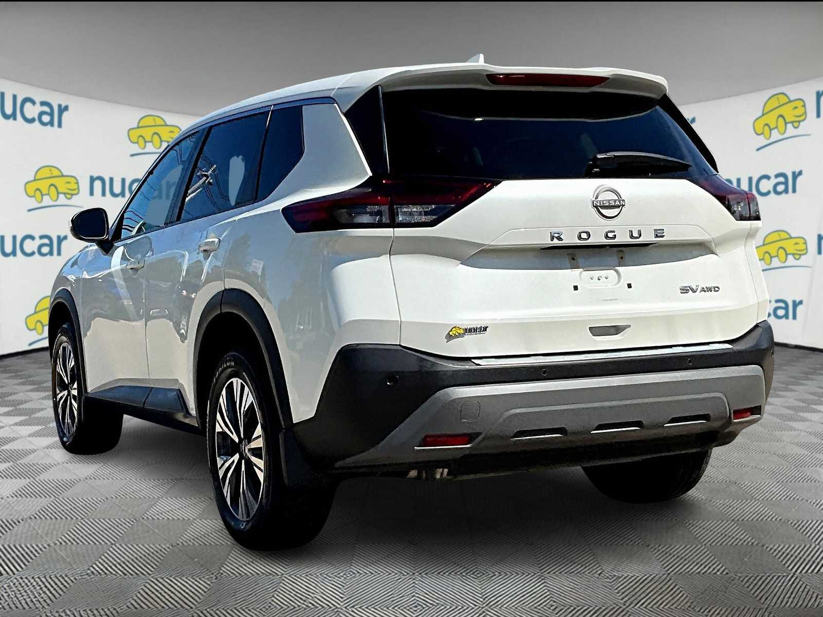 2022 Nissan Rogue AWD SV photo 3