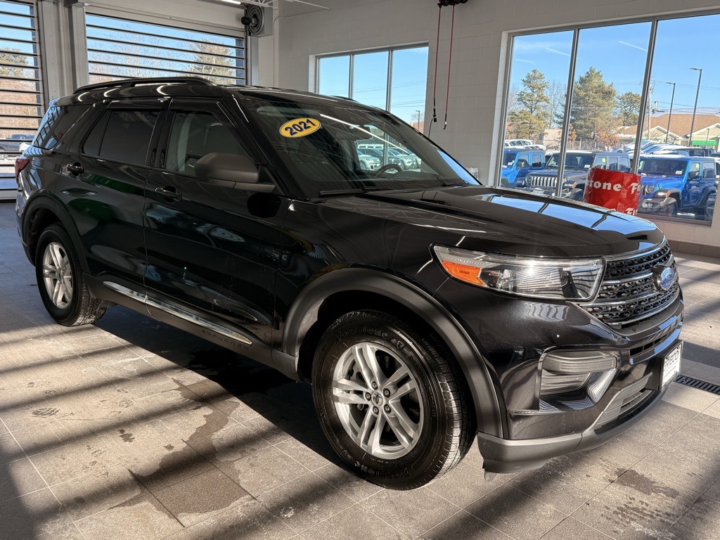 2021 Ford Explorer XLT's photo