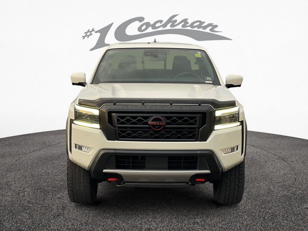 2023 Nissan Frontier PRO-4X photo 2