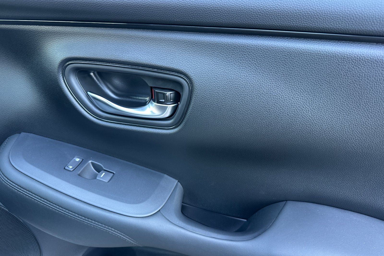 2026 Honda HR-V LX photo 17