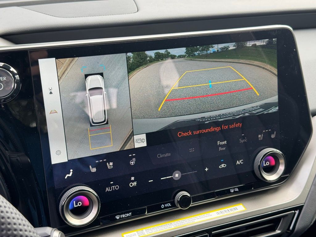 2026 Lexus TX 500h F SPORT Performance Premium photo 2