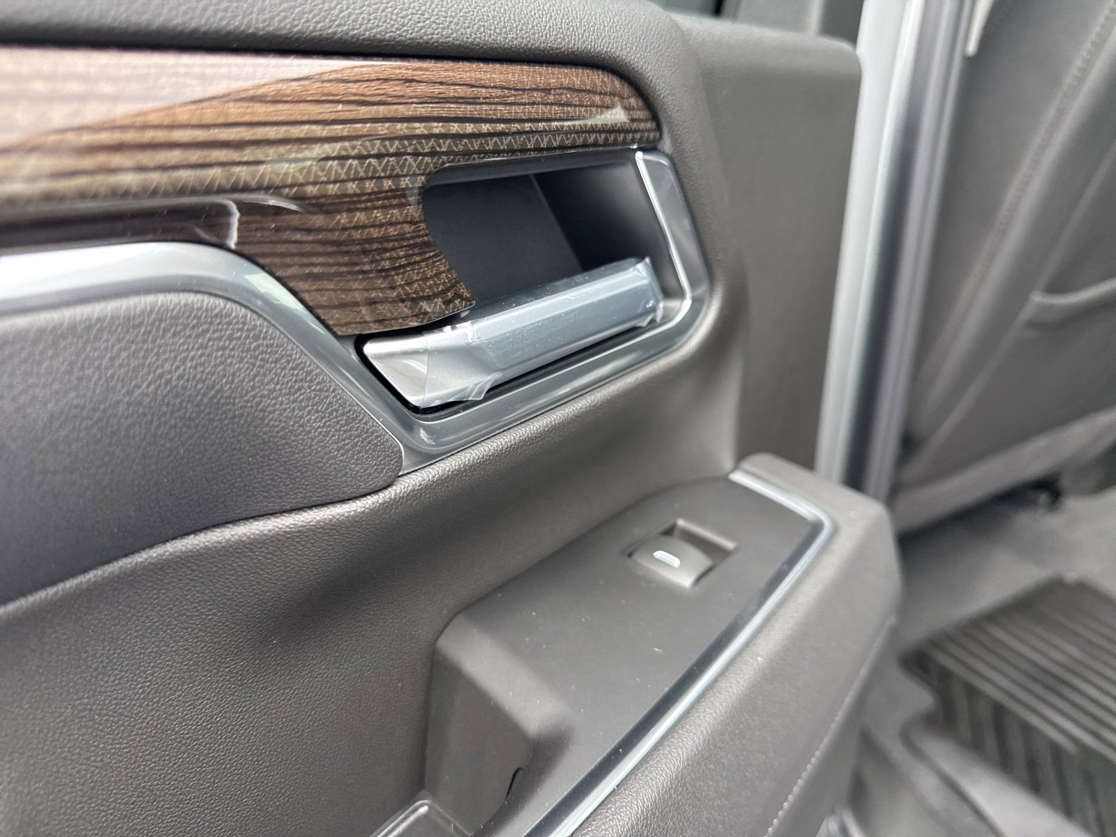 2026 Chevrolet Silverado 2500HD LT photo 22
