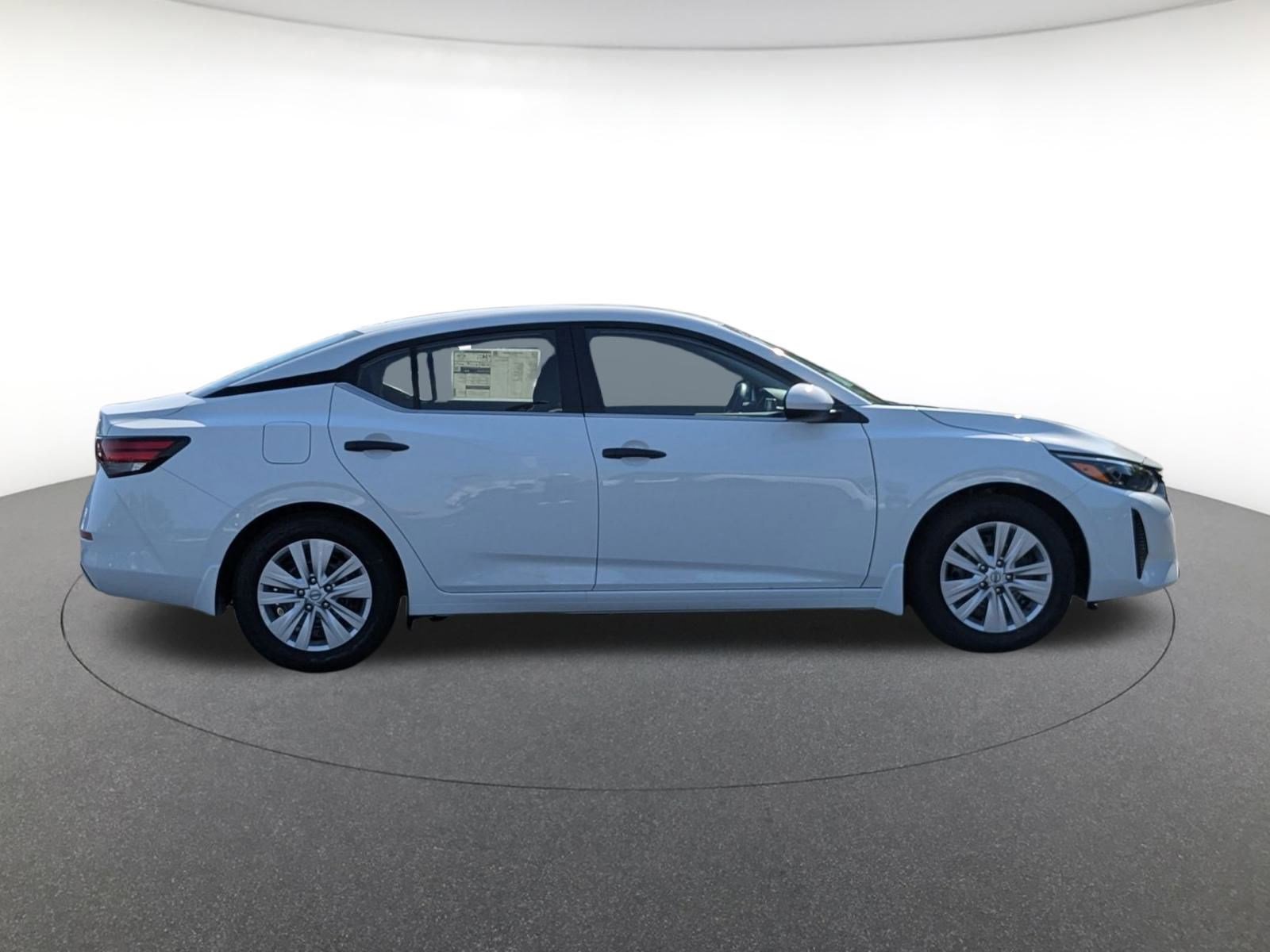 2025 Nissan Sentra S photo 3