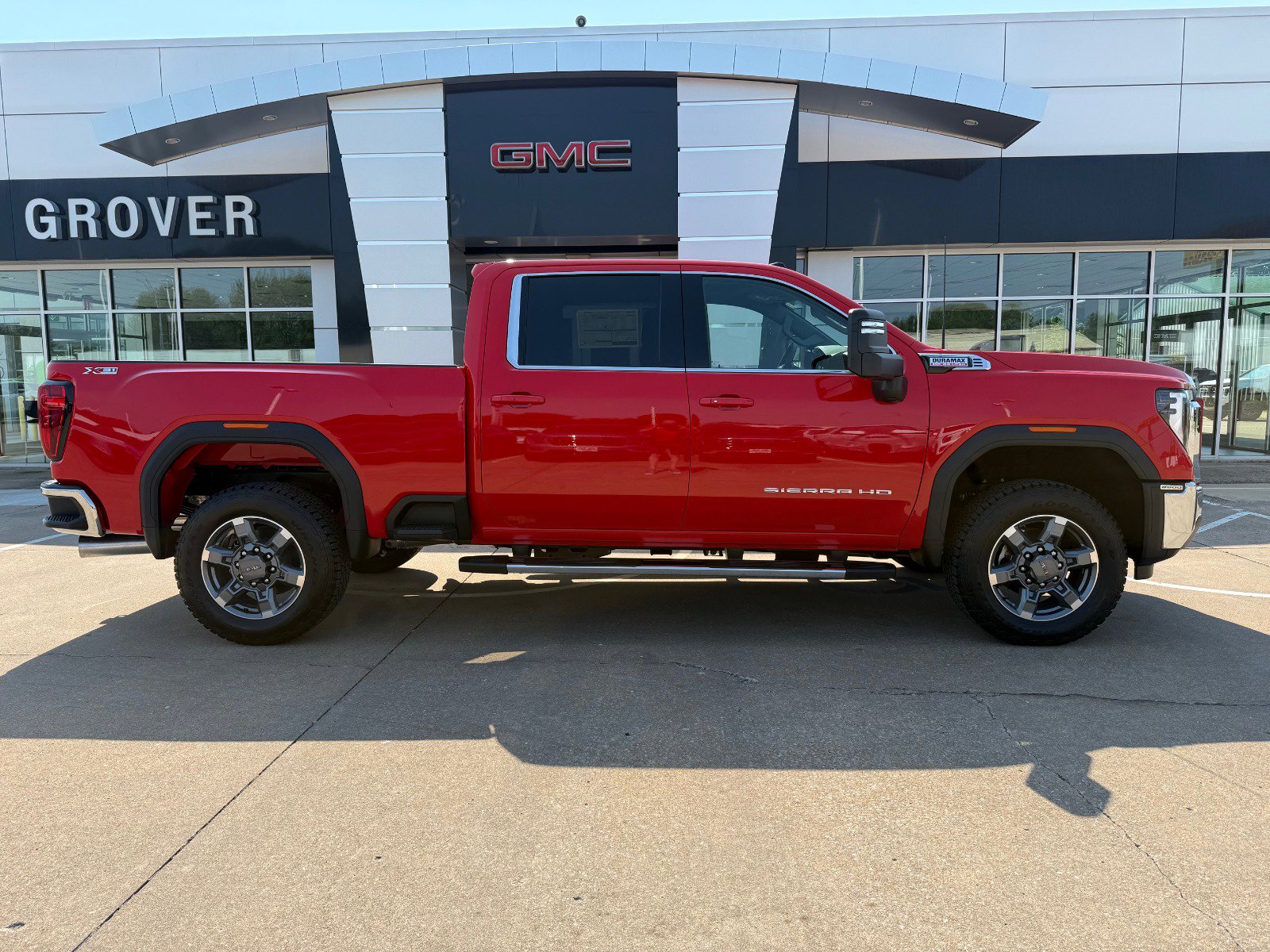2025 Gmc Sierra 2500 HD SLE photo 3