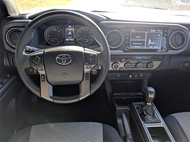 2023 Toyota Tacoma TRD Off-Road photo 13