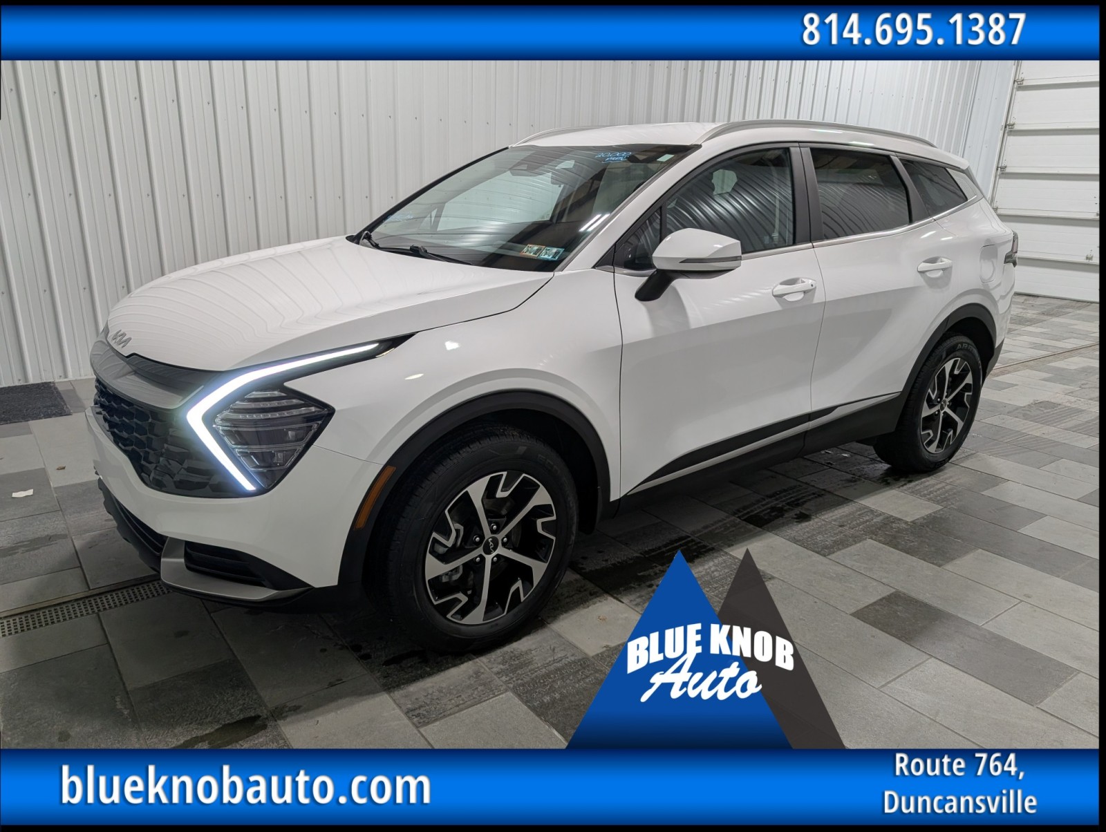 2024 Kia Sportage EX's photo