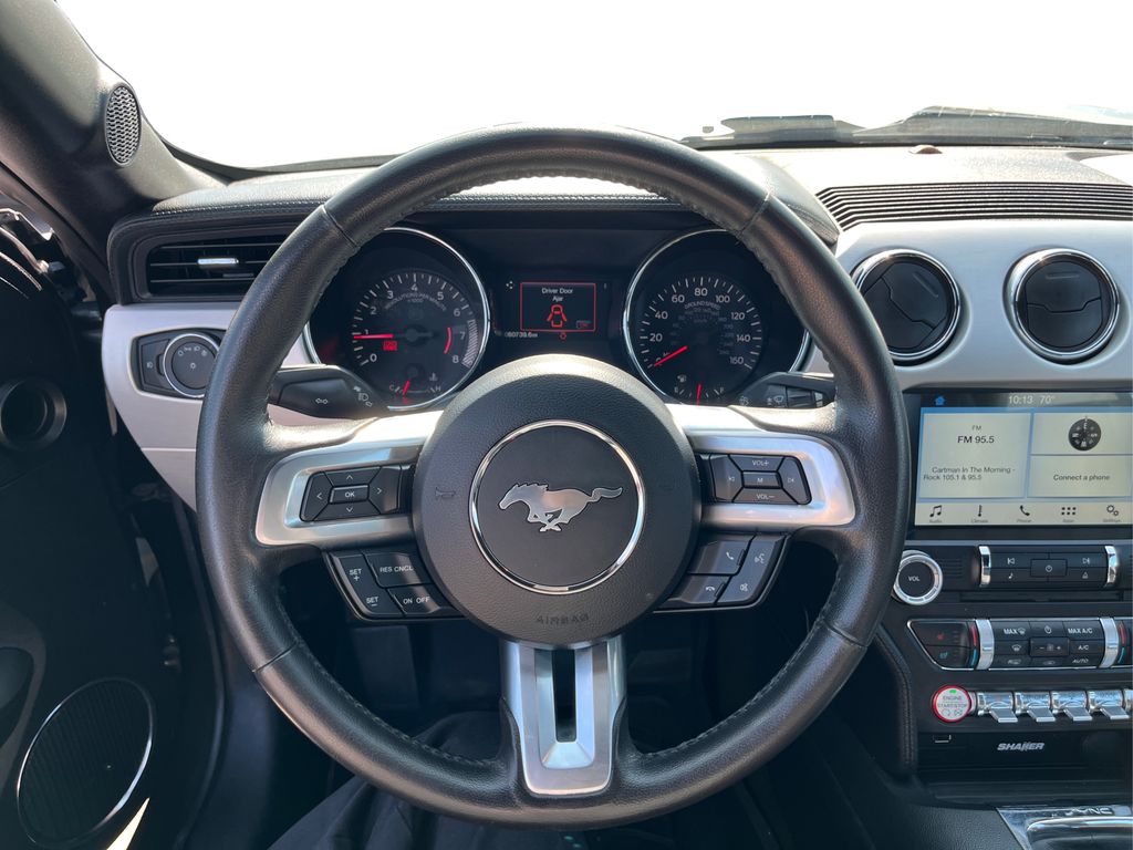 2016 Ford Mustang EcoBoost Premium photo 15