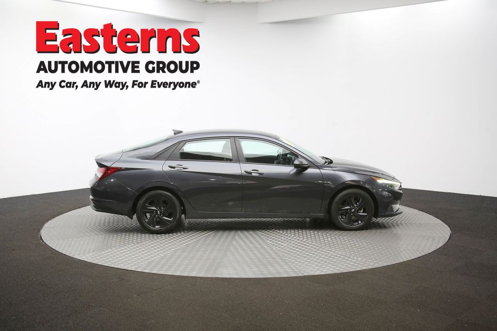 2021 Hyundai Elantra SEL Convenience photo 31