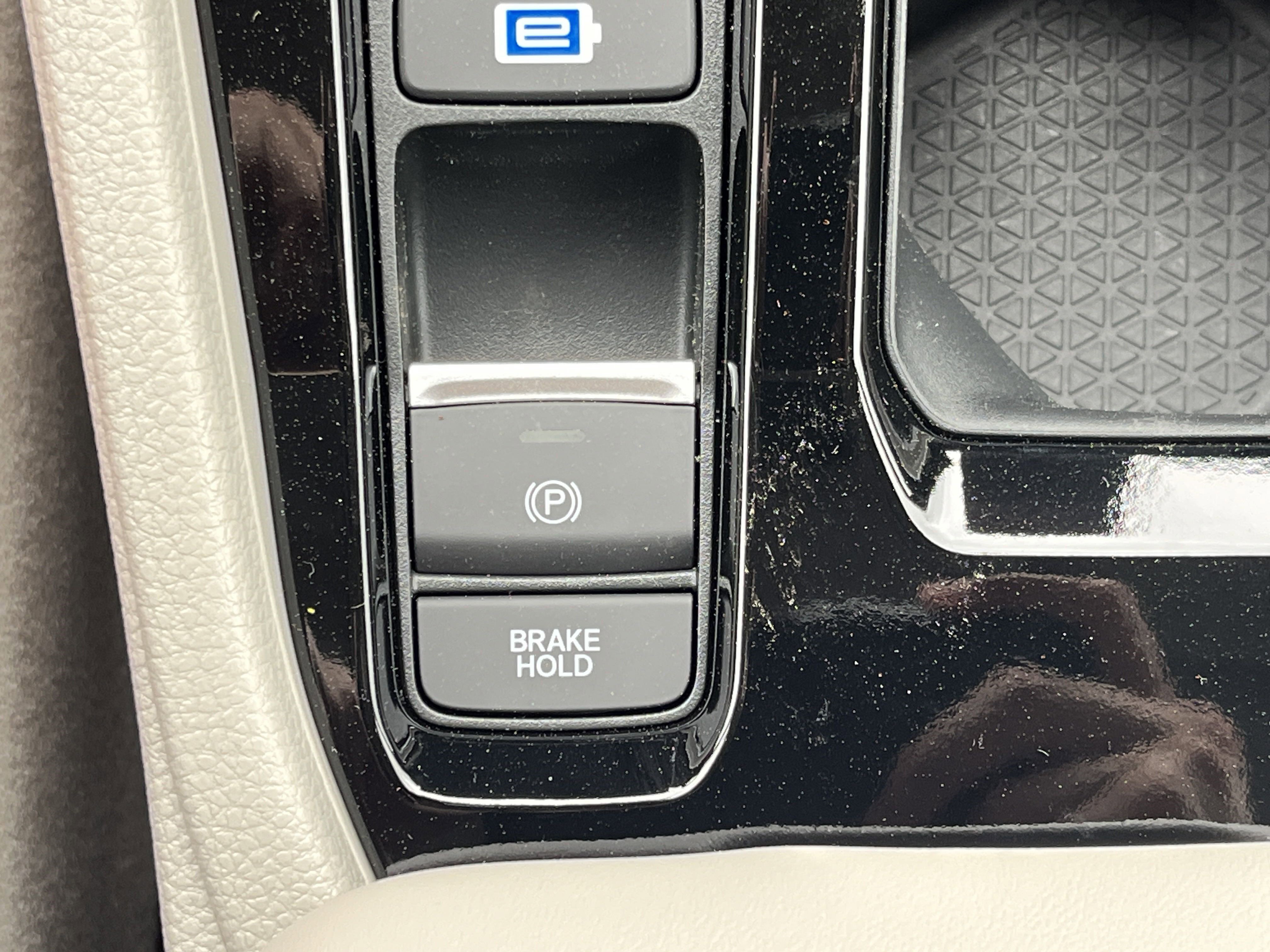 2025 Honda Accord Hybrid EX-L photo 9