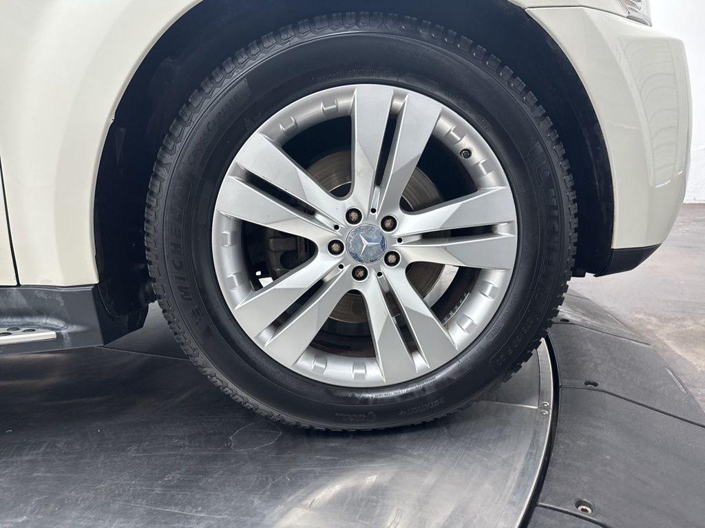 2011 Mercedes Benz GL 350 photo 6