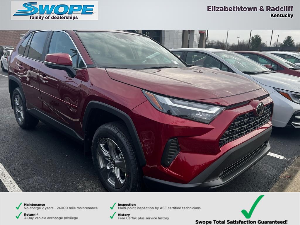 2025 Toyota RAV4 XLE's photo